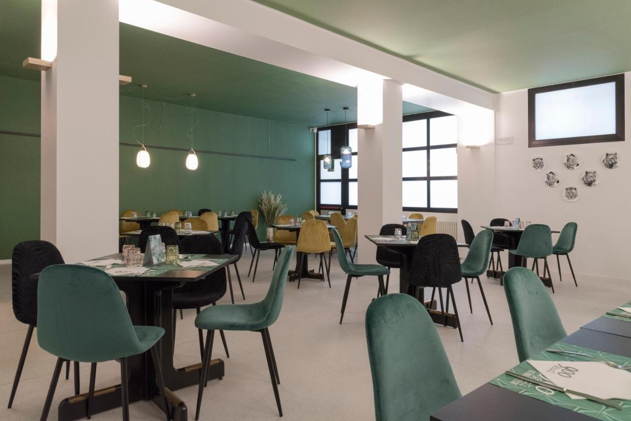 Hotel 900strati *