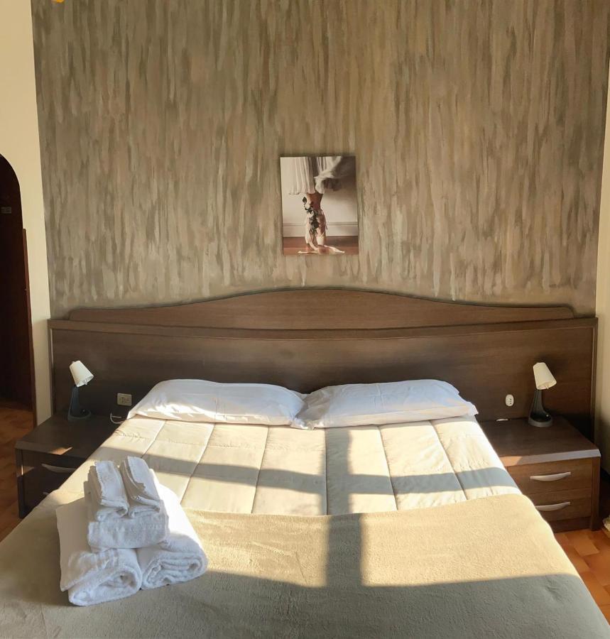 Hotell 900strati *